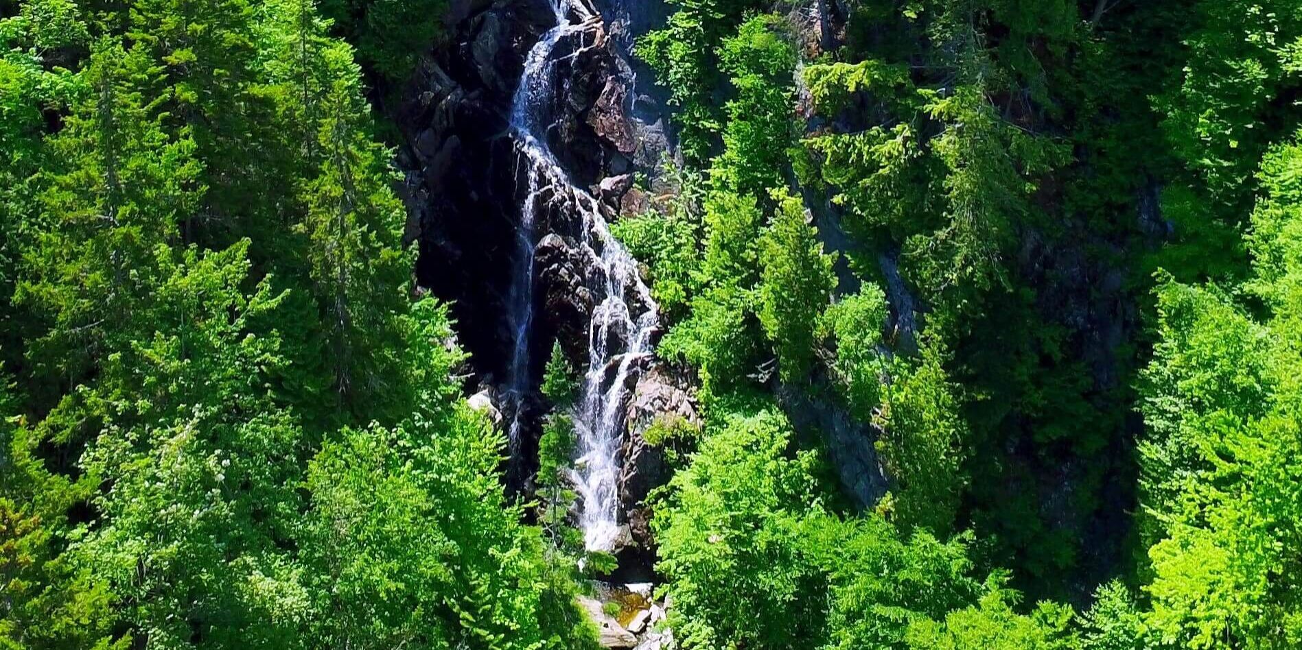 Angel Falls Aerial View, waterfalls of the Rangelety Lakes region